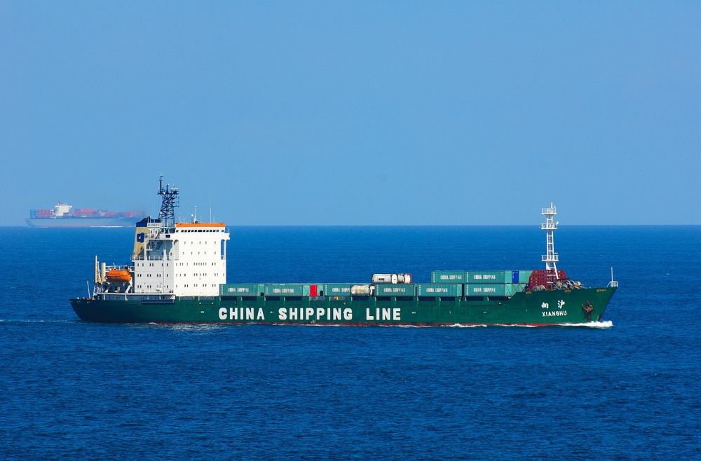 Moderne ship management: Innovasjon og erfaring i maritim industri